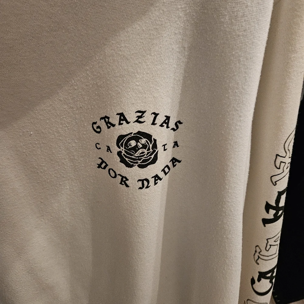 LA Sweatshirt - Picture 2 of 8